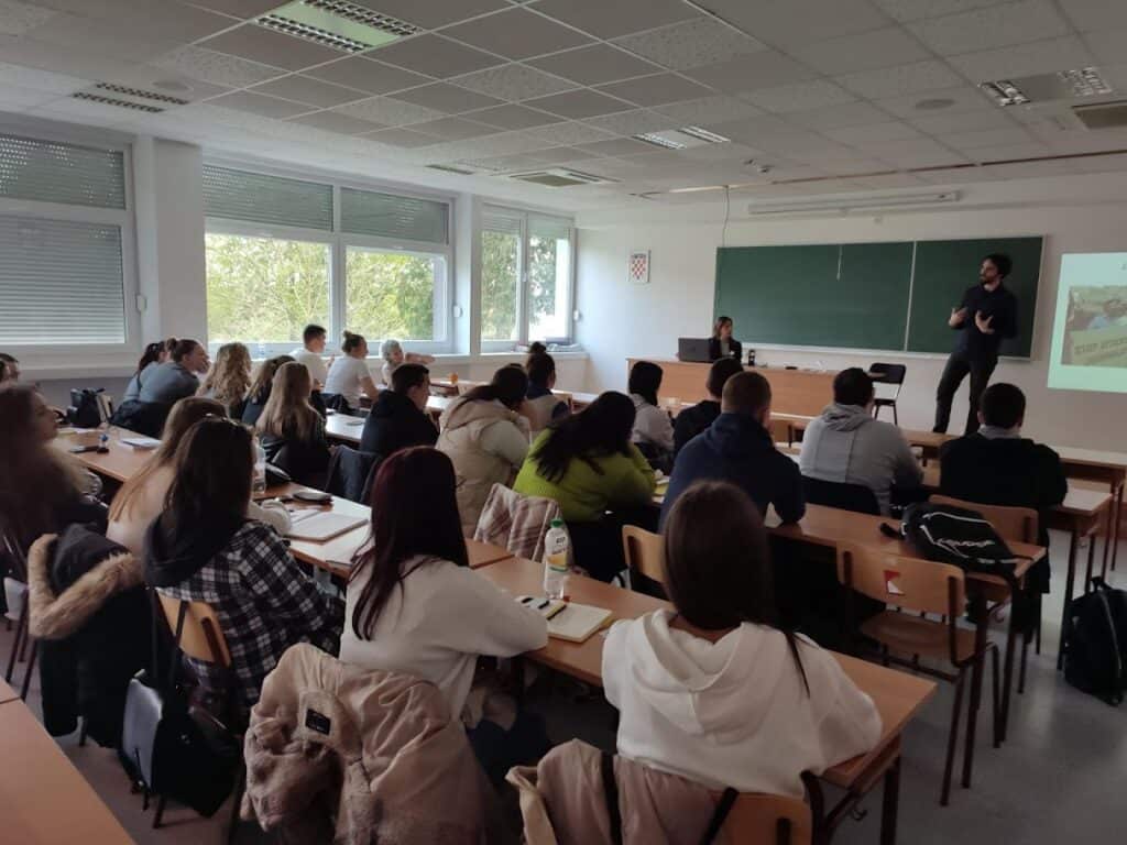 Sigurno i odgovorno novinarstvo: Savjesna upotreba aplikacija i društvenih platformi 2