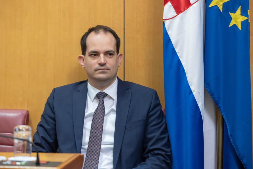 Ministarstvo pravosuđa kupuje rokove za dostavu podataka o (ne)radu Vijeća za provedbu Kodeksa ponašanja Vlade RH 1