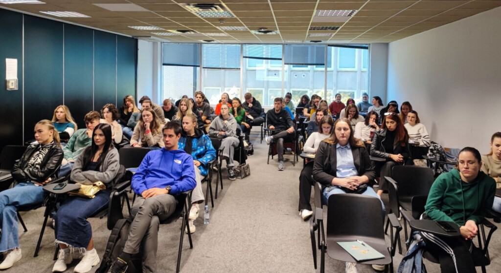 Gongovo predavanje studenticama i studentima novinarstva: Kako otvorenim podacima razbijati korupciju? 1