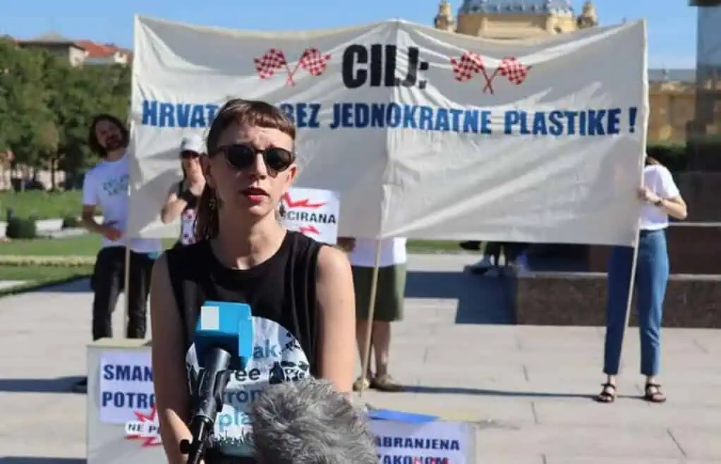 Saša Paparella za PING: Okovani plastikom (1.) – Mit o recikliranju, umirujuća podvala greenwashing mahera 4