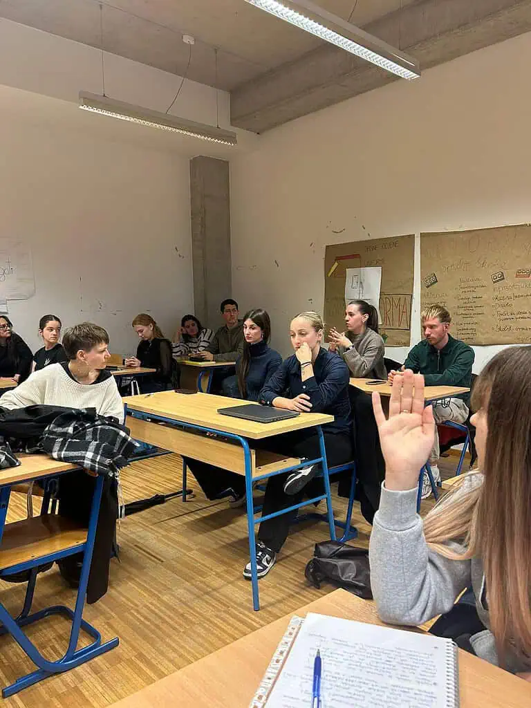 Mladi za mlade: Zašto je bitno provjeravati tvrdnje u medijima i na društvenim mrežama? 8