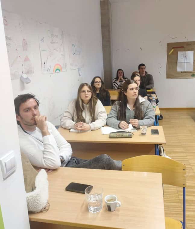 Mladi za mlade: Zašto je bitno provjeravati tvrdnje u medijima i na društvenim mrežama? 4