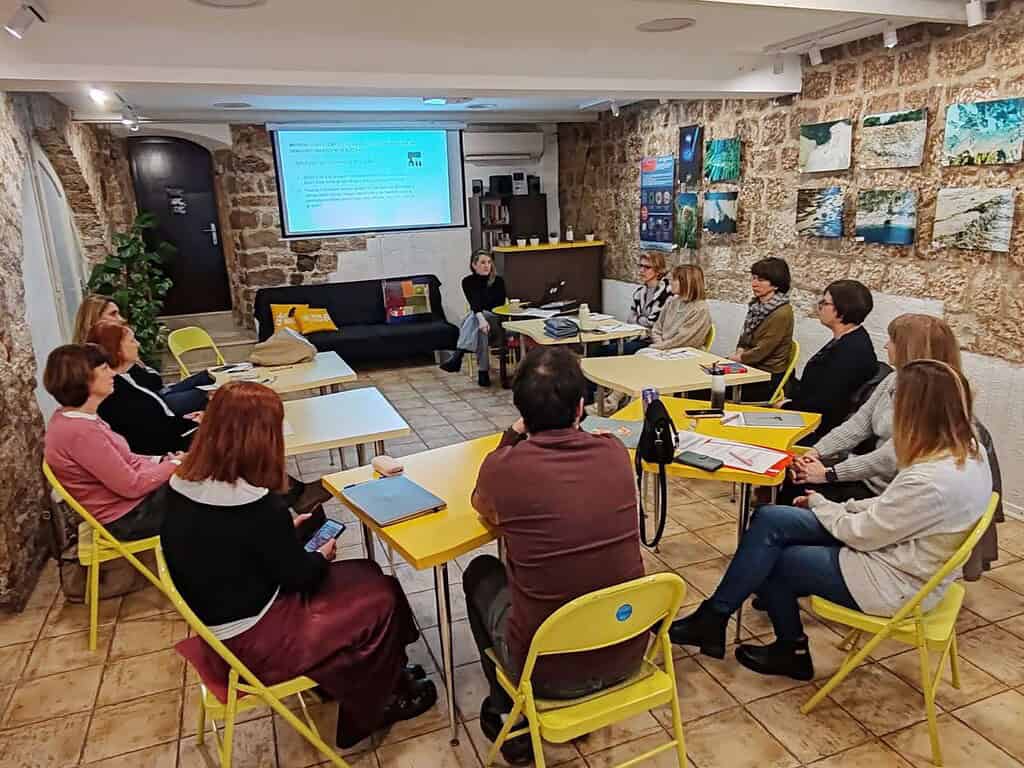 Mijenjaju se mediji i informiranje, nastavnice moraju pratiti promjene 2