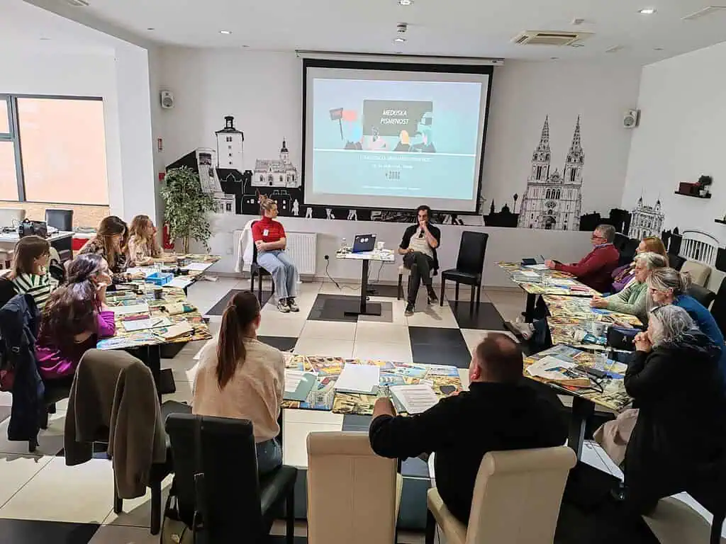 Kako medijski opismeniti mlade koji izbjegavaju informacije 3