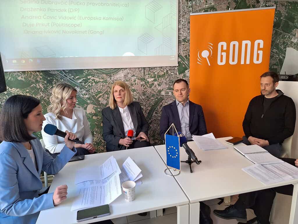 Građani imaju pravo znati: Naše pravo na informacije i naša ljudska prava ne smiju se ograničiti 4