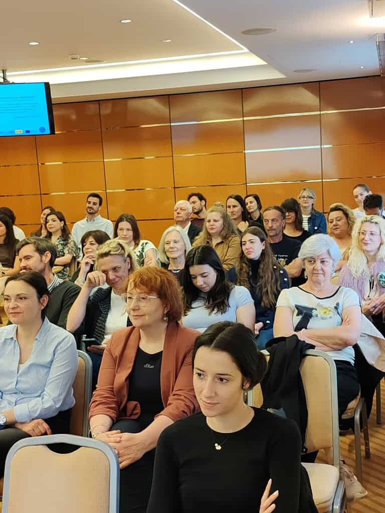 Vlast se ponaša kao da je građansko obrazovanje “crvena krpa” 3
