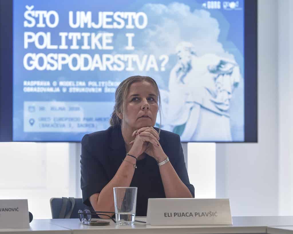 Političko obrazovanje u strukovnim školama mora biti obvezno za sve 4