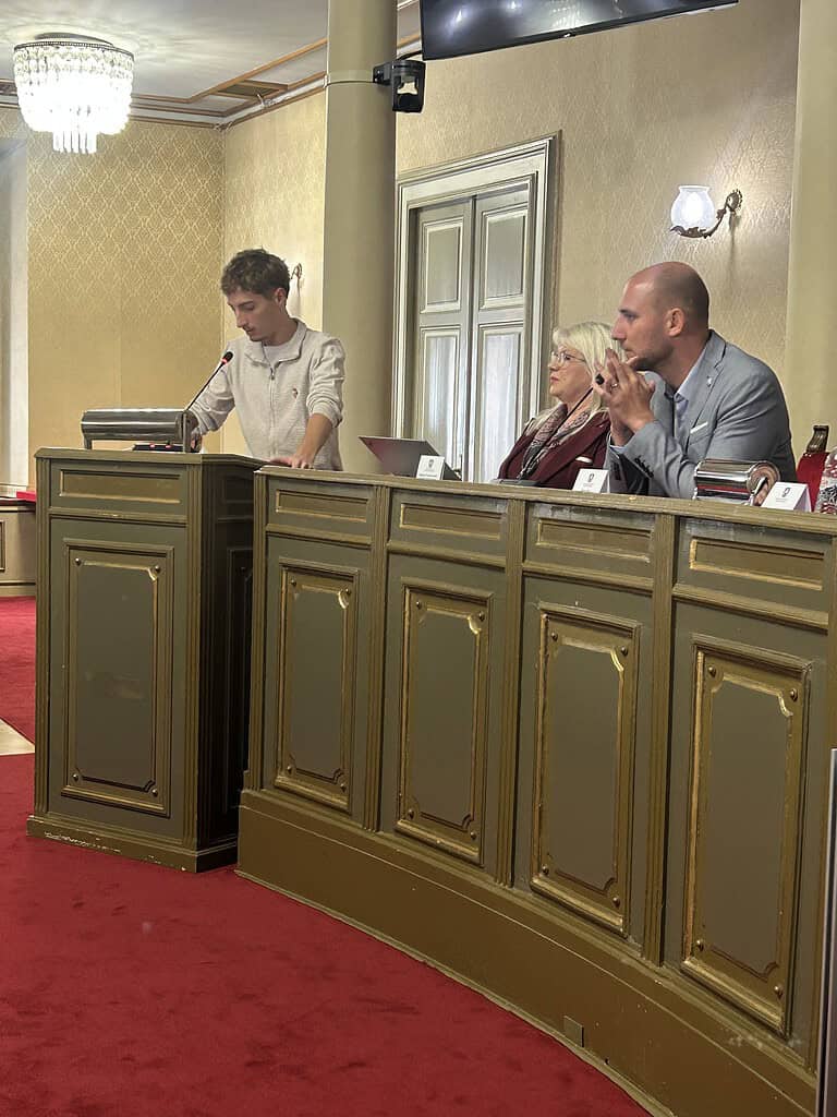 Demokracija u praksi: Srednjoškolci razgovarali s zastupnicima u Gradskoj skupštini 3